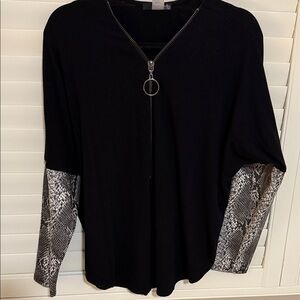 Arielle Black and Gray Zip-Up Top- XL